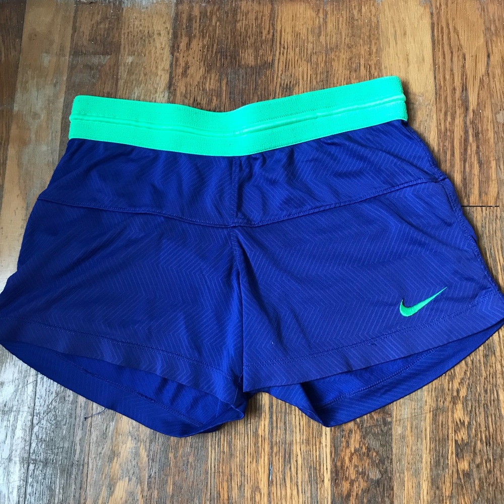 Nike DRI-FIT Athletic shorts SUPER COMFY!!